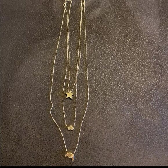 Multilayer Chain Necklace - Picture 2 of 3